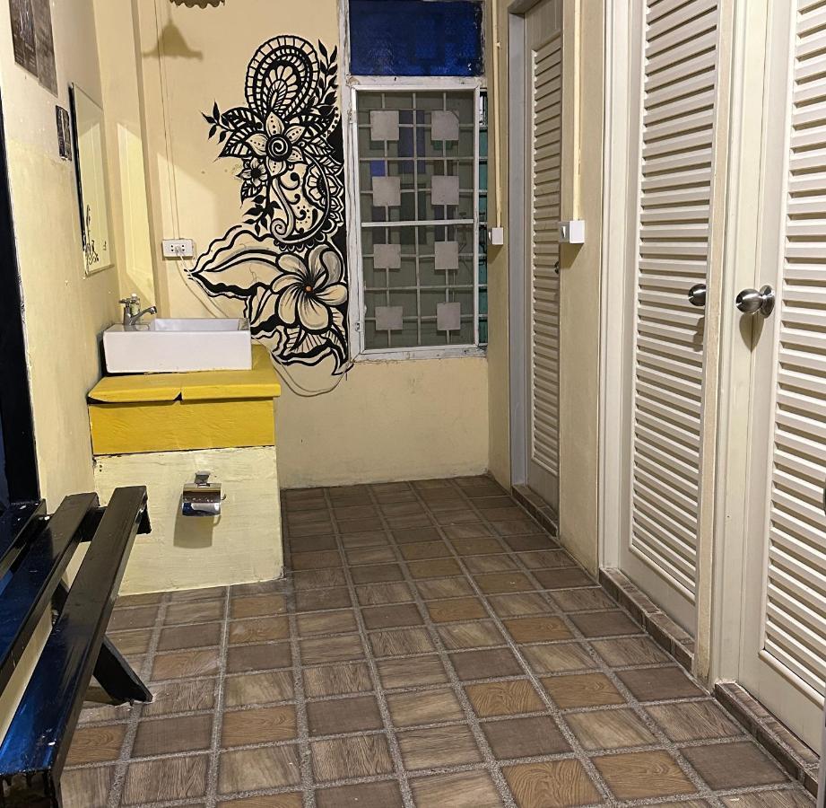 Hostel And Music Bar Bros パーイ エクステリア 写真